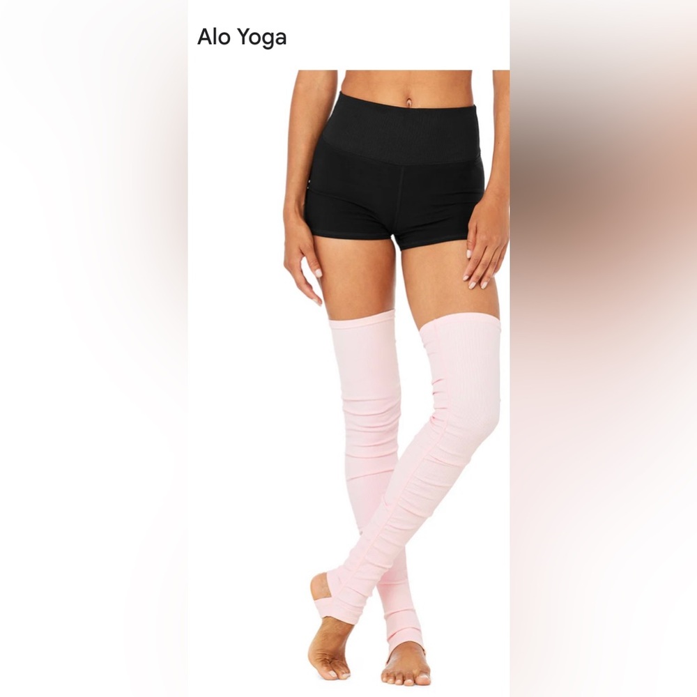 ALO Yoga Goddess Leg Warmer